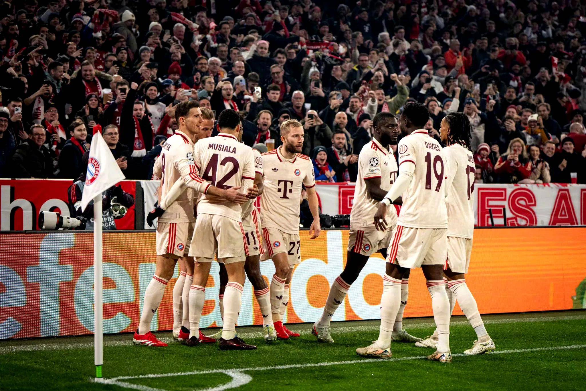 拜仁绝杀英格兰，范戴克统治全场