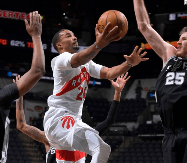 新疆队鏖战四川队，德罗赞惊艳四座