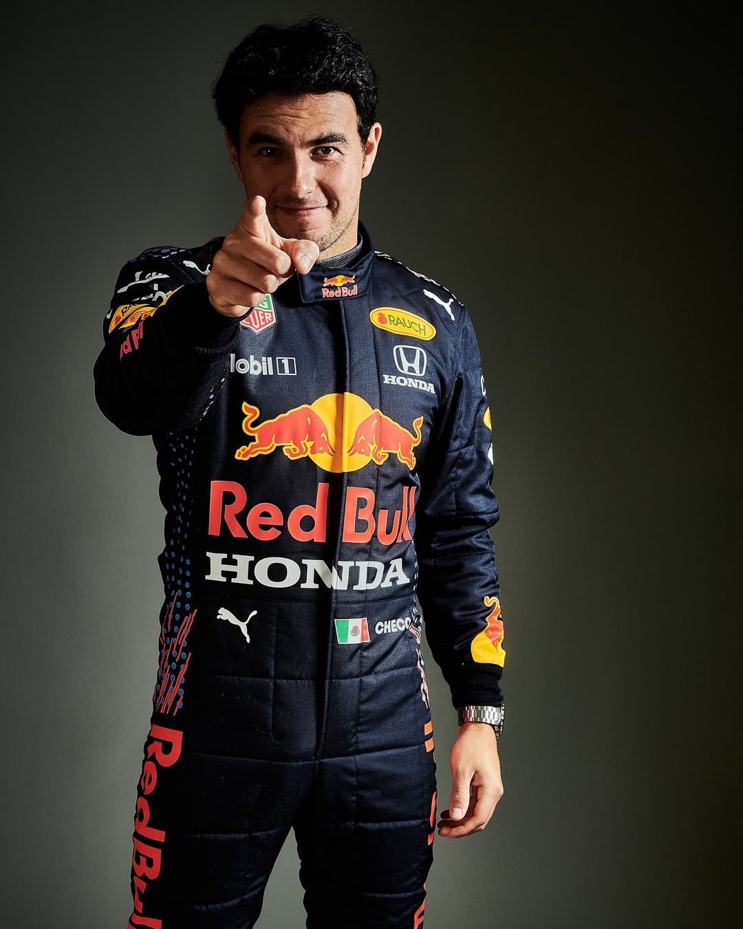 红牛二队鏖战索伯车队，佩雷兹刷新纪录