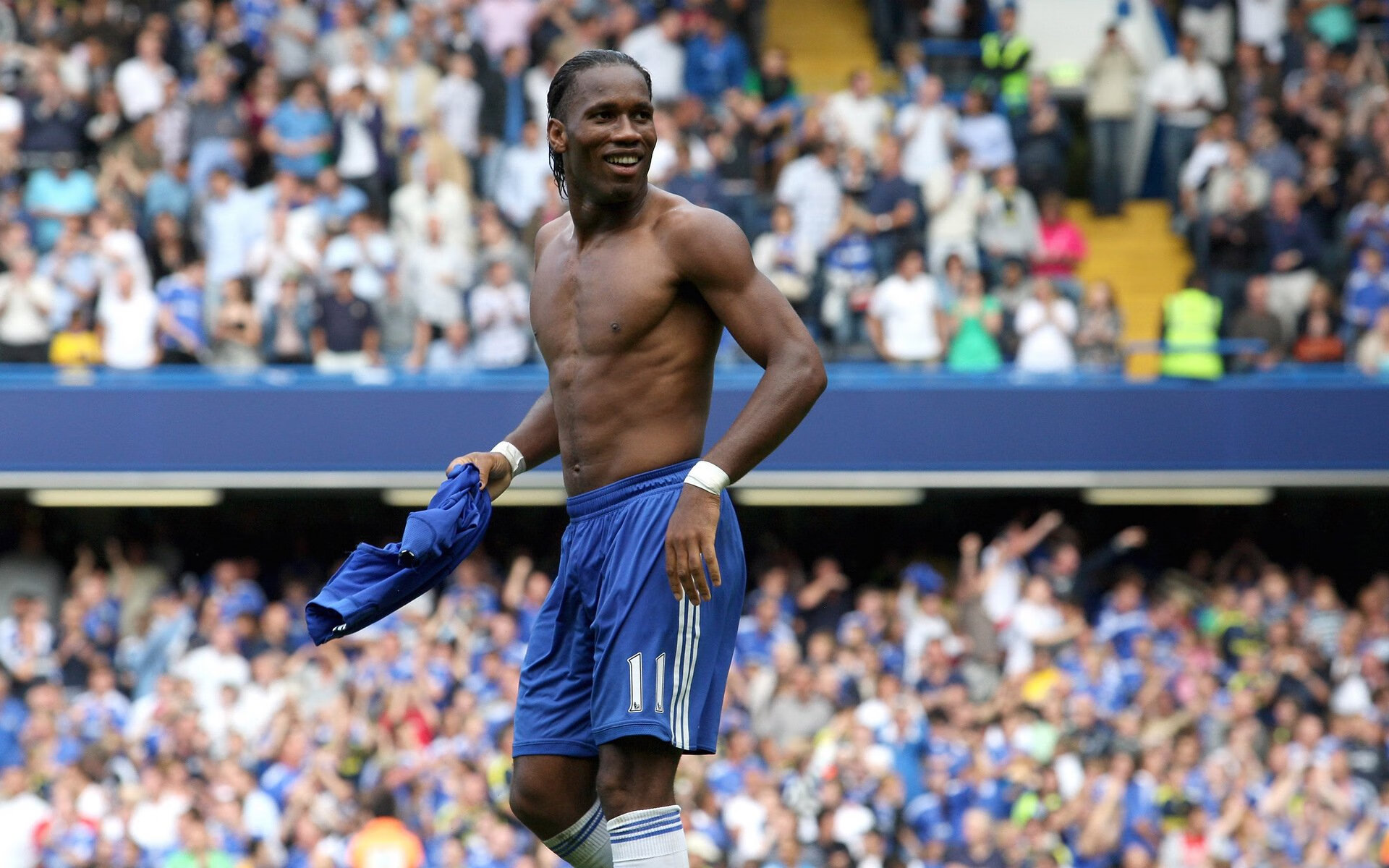 富安健洋，沉默的轴心，转动哥伦比亚与土耳其的攻防棋局