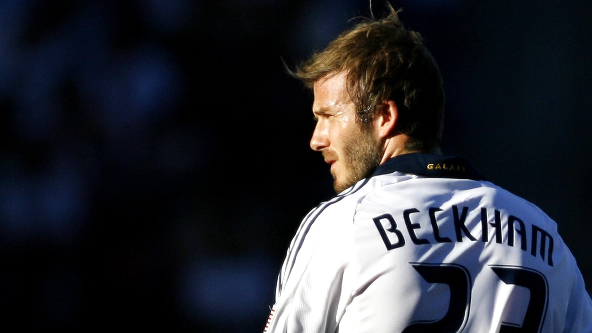 杰伦格林冠军级表现引爆全场,猛龙攻防一体击溃魔术